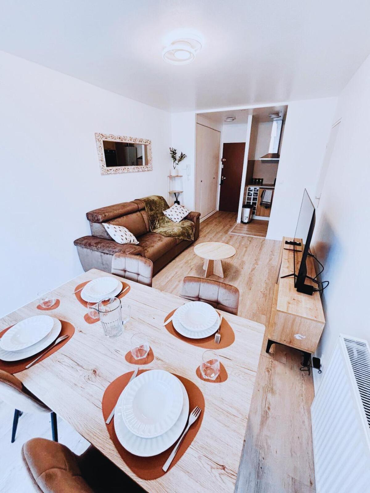Apartment Le Colisee A Deux Pas *